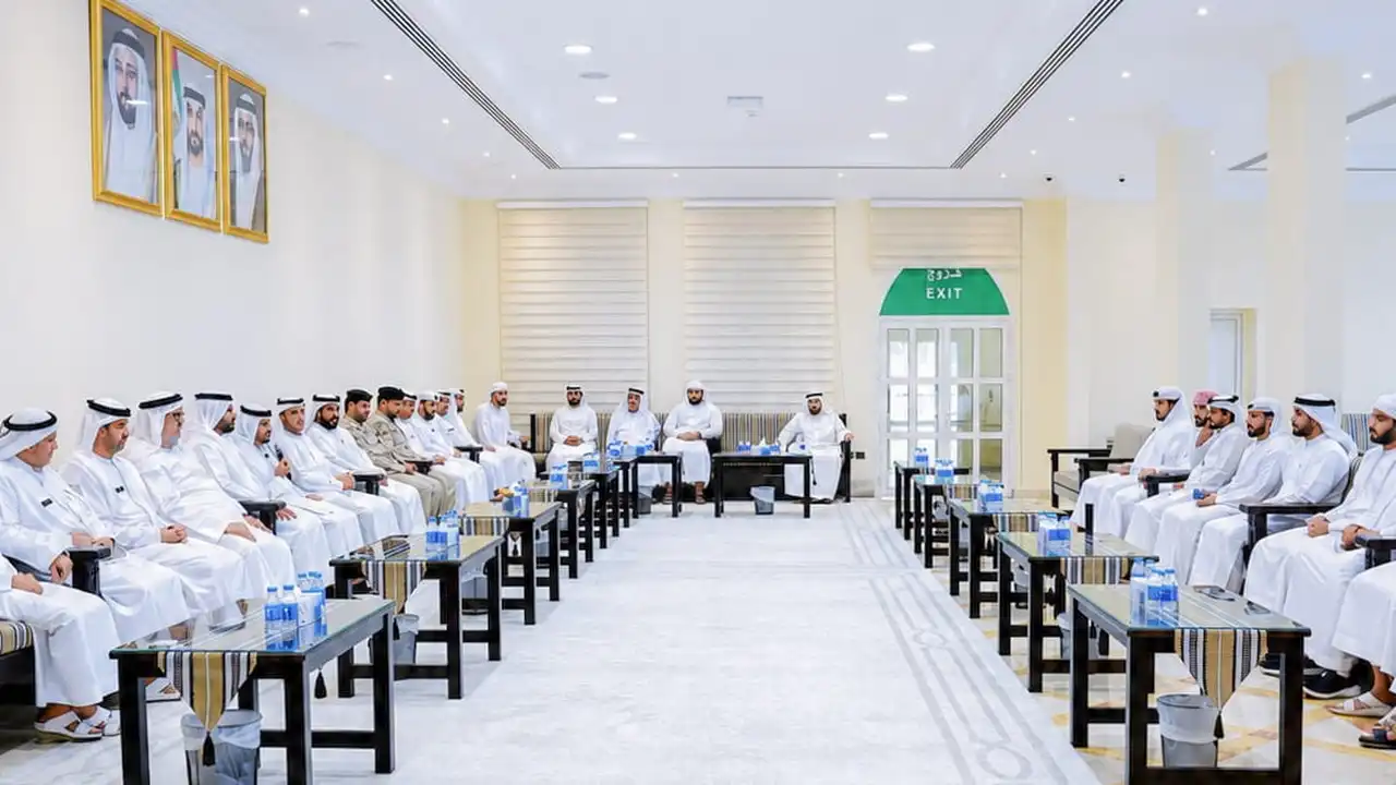 مجلس أولياء دبا الحصن يعقد الجلسة الشبابية الثانية حول الأسرة